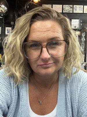 Photo of Robin E.