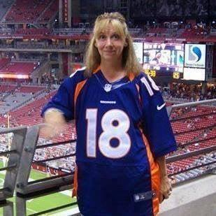 Photo of Lois M.