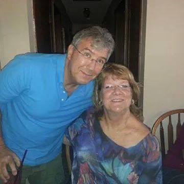 Photo of Lynne D.
