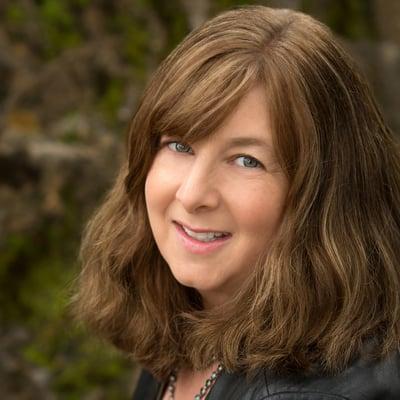 Photo of Lisa S.