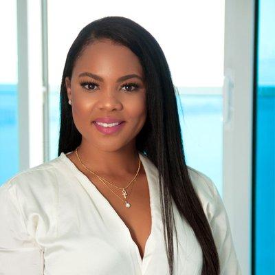 photo of Samantha J.