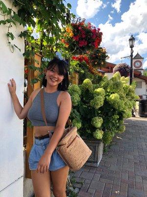 Photo of Anneka R.