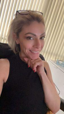 Photo of Roslynne J.