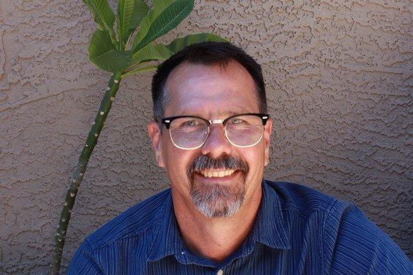 Photo of David R.