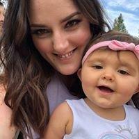 Photo of Richelle M.