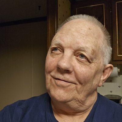 Photo of David L.