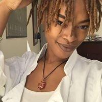 Photo of Lauren S.