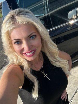 photo of April K.
