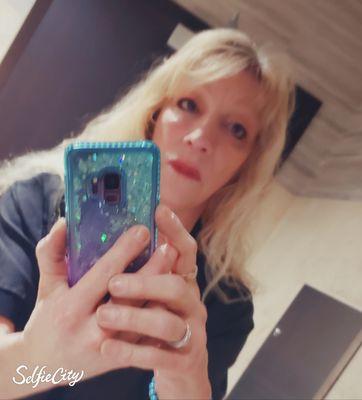 Photo of Joannie R.