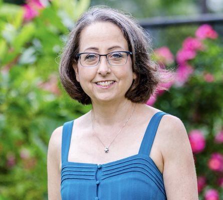 Photo of Lisa S.