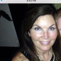Photo of Julie F.