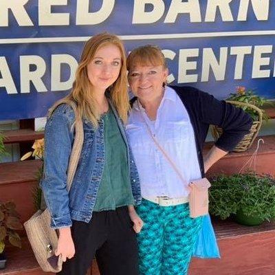 Photo of Karen L.