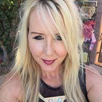 photo of Lisa Marie D.