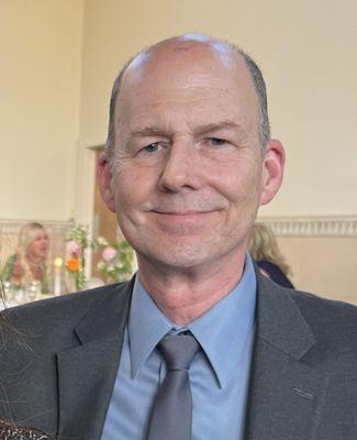 Photo of Robert L.