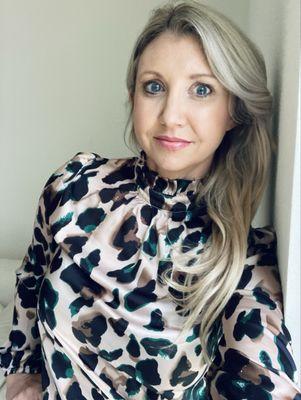Photo of Julie B.