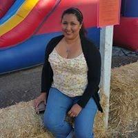Photo of Isela R.