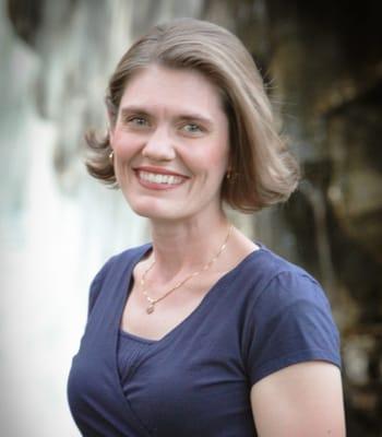 Photo of Julie E.