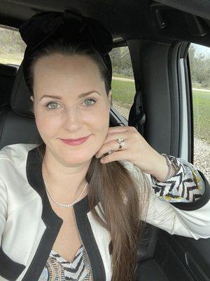 Photo of Joanne L.