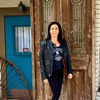 Photo of Donna A.