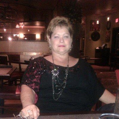 Photo of Linda N.