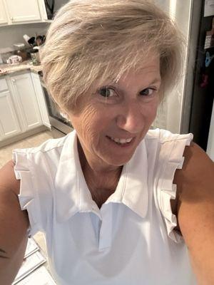 Photo of Leigh T.