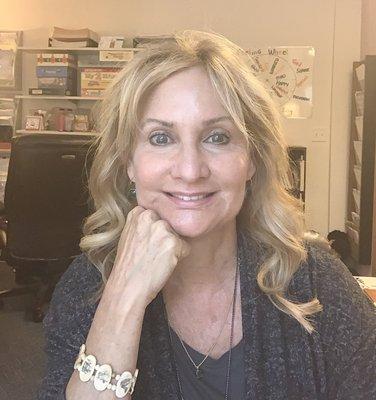 Photo of Donna M.