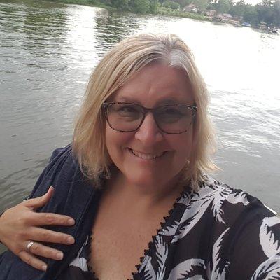 Photo of Julie S.