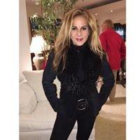 Photo of Elisa M.
