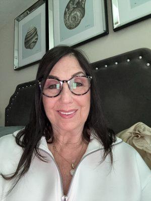 Photo of Diane L.