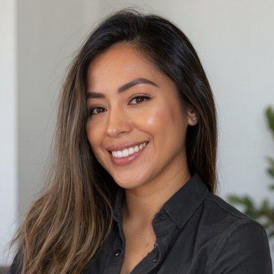 Photo of Jennifer L.