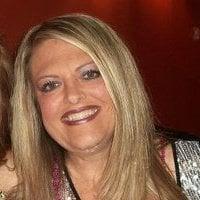 Photo of Linda R.