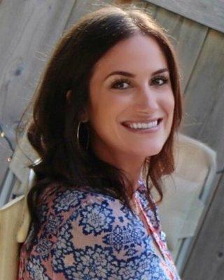 Photo of Christina J.