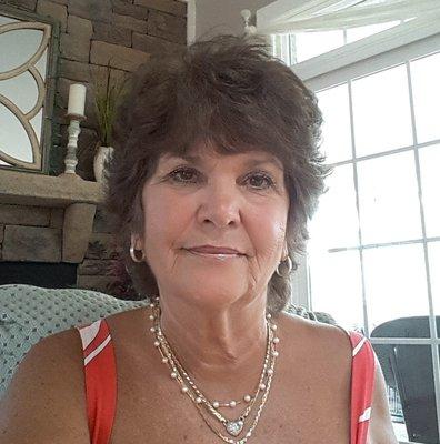 Photo of Deborah R.