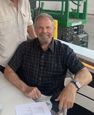 Photo of Gary F.