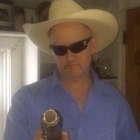 Photo of Lee E.