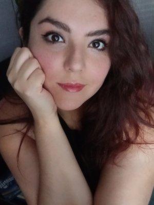Photo of Roxanne C.