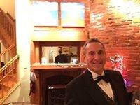 Photo of Allan R.