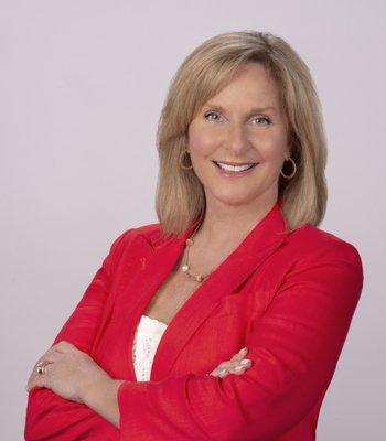Photo of Ellen L.