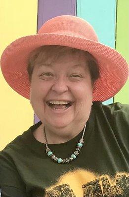 Photo of Linda F.