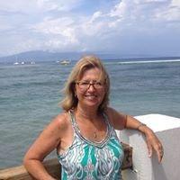 Photo of Roberta H.