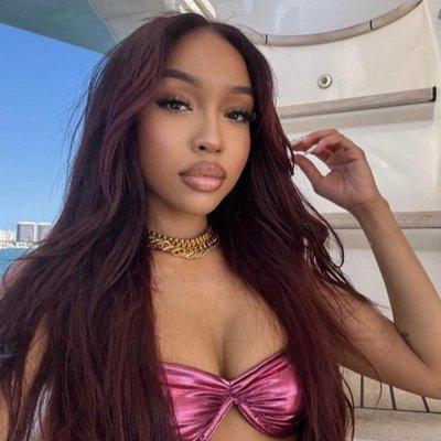 photo of Angelina29 2.