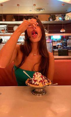 photo of Cha Rlotte '.