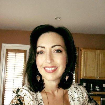 Photo of Eva Yvonne T.