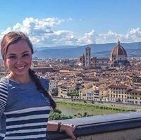 Photo of Laura L.