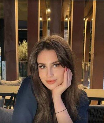 Photo of Elyse B.