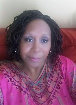 Photo of Elaine L.