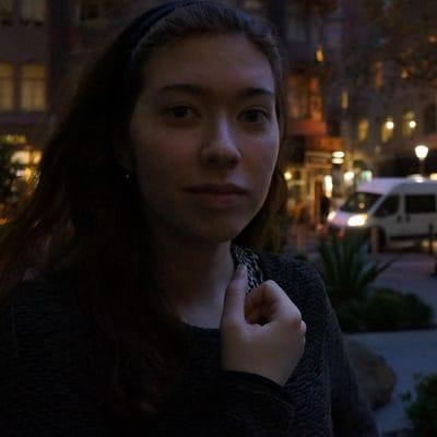 Photo of Laura L.