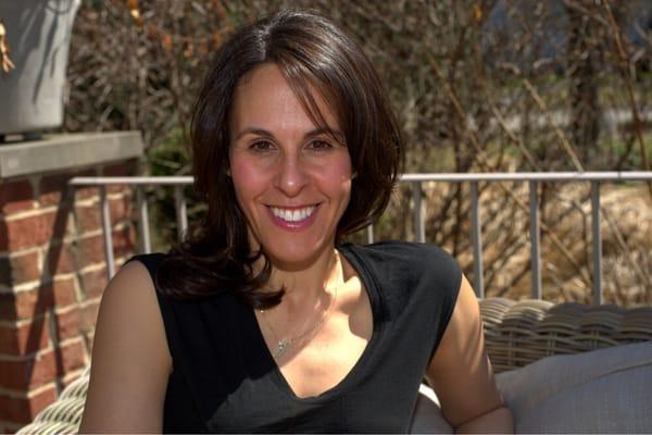 Photo of Julie L.