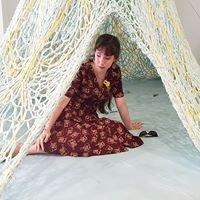 Photo of Laura Z.
