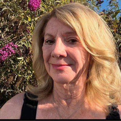 Photo of Karen R.